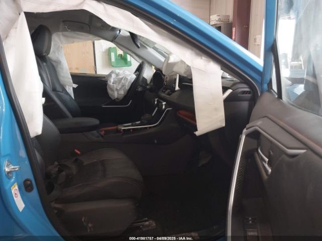 2T3J1RFV5KW018601 Toyota Rav4 Adventure