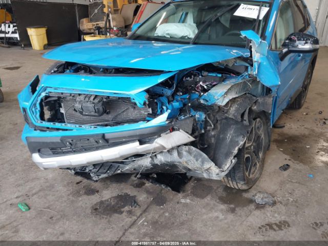 2T3J1RFV5KW018601 Toyota Rav4 Adventure