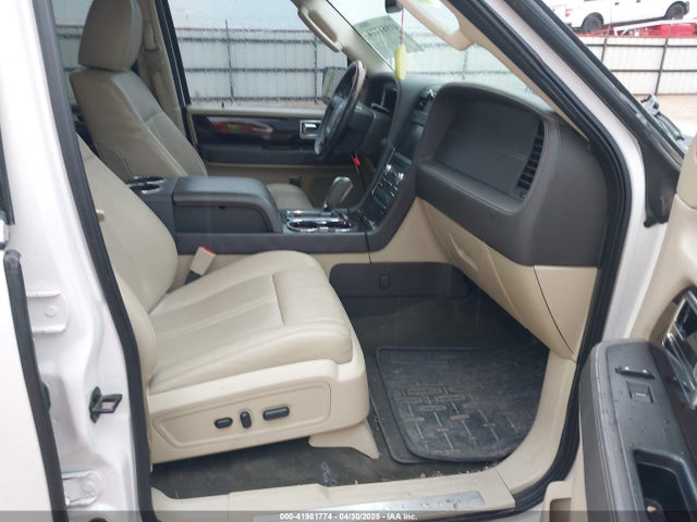 5LMJJ2HT3FEJ05972 Lincoln 2015