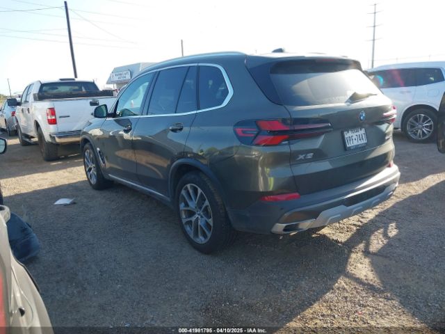 2025 BMW X5 5UX13EU05S9X56651 Photo 2