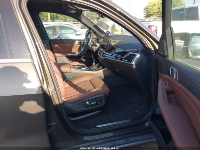 2025 BMW X5 5UX13EU05S9X56651 Photo 4
