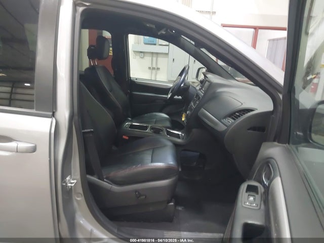 2C4RDGEG9KR640307 Dodge Grand Caravan Gt