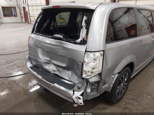 2C4RDGEG9KR640307 Dodge Grand Caravan Gt