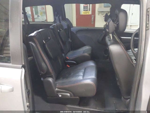 2C4RDGEG9KR640307 Dodge Grand Caravan Gt