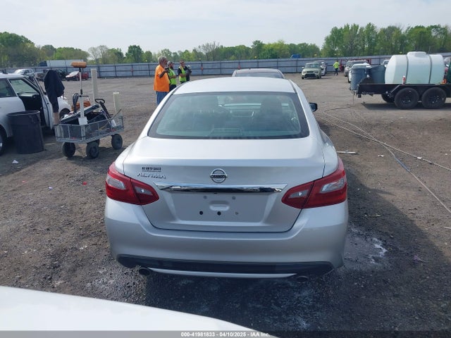 1N4AL3AP0JC245282 Nissan Altima 2.5 S