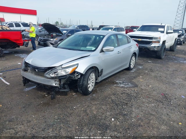1N4AL3AP0JC245282 Nissan Altima 2.5 S