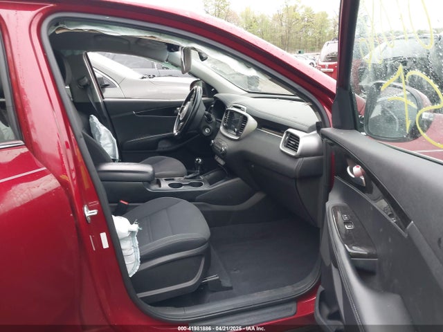 5XYPG4A54GG085344 KIA Sorento 3.3l Lx