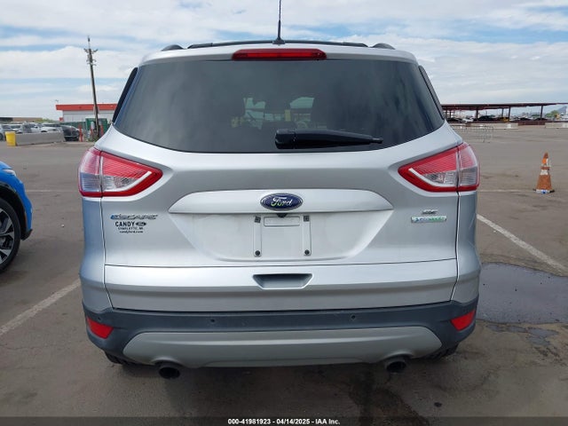 1FMCU0GX5GUC40146 Ford ESCAPE SE