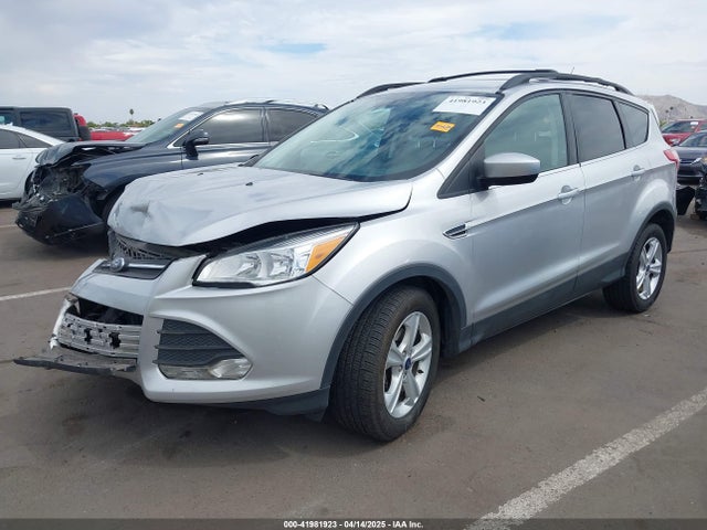 1FMCU0GX5GUC40146 Ford ESCAPE SE