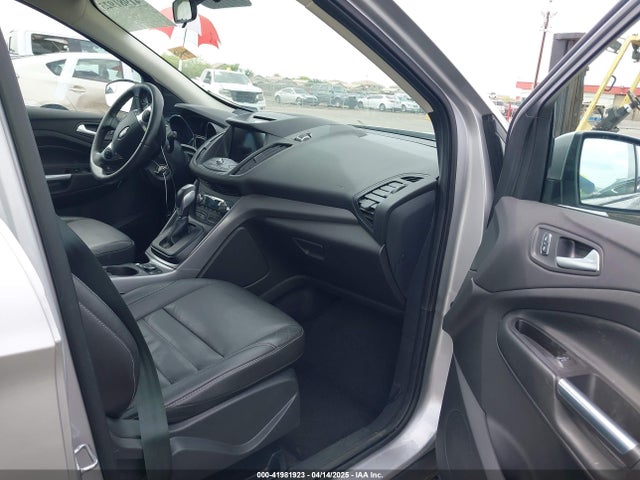 1FMCU0GX5GUC40146 Ford ESCAPE SE