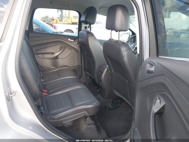 1FMCU0GX5GUC40146 Ford ESCAPE SE