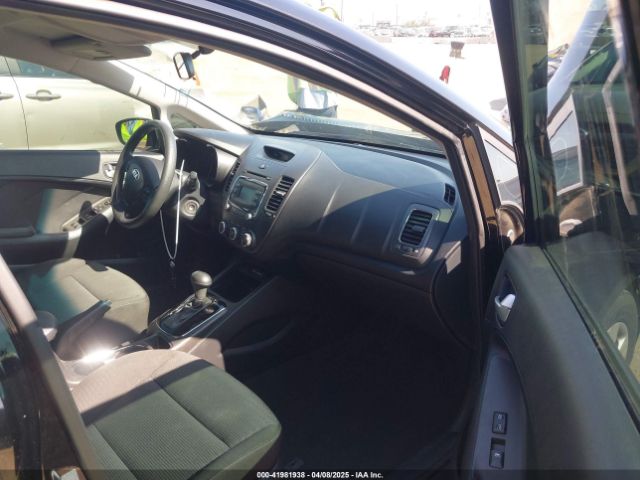 KNAFK5A87H5696373 KIA FORTE LX