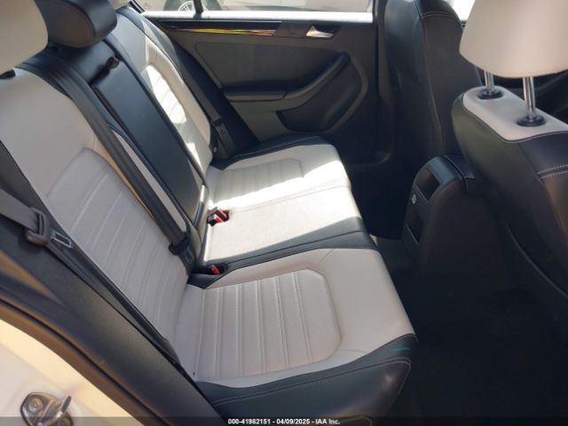 3VWD17AJ8FM427248 Volkswagen Jetta 1.8t Sport