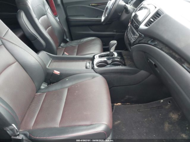 5FPYK3F82JB012687 Honda Ridgeline Black Edition
