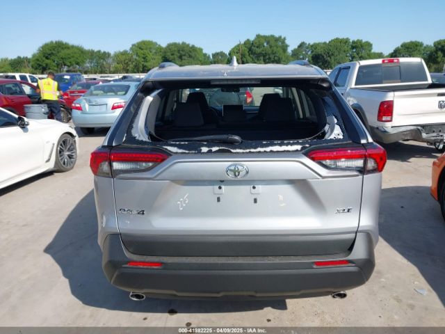 2T3W1RFV0SW382317 Toyota Rav4 Xle