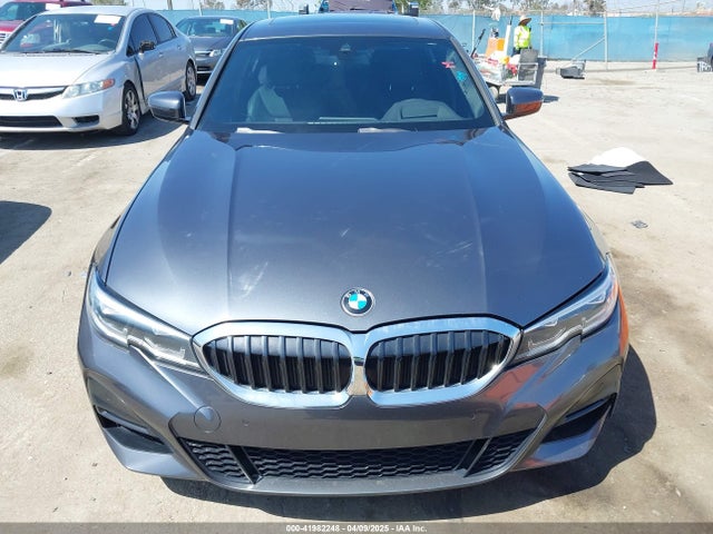 WBA5R1C55KAK11925 BMW 330I
