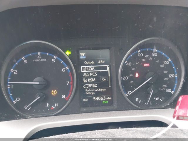 JTMRFREV2JD240904 Toyota Rav4 Xle