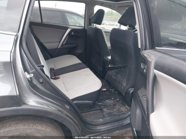 JTMRFREV2JD240904 Toyota Rav4 Xle