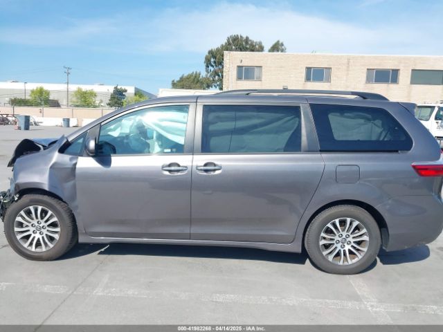 5TDYZ3DC7JS934752 Toyota Sienna Xle 8 Passenger