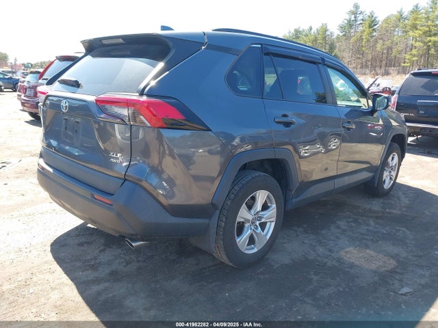 2T3P1RFV1KW056420 Toyota Rav4 Xle
