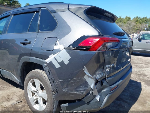 2T3P1RFV1KW056420 Toyota Rav4 Xle