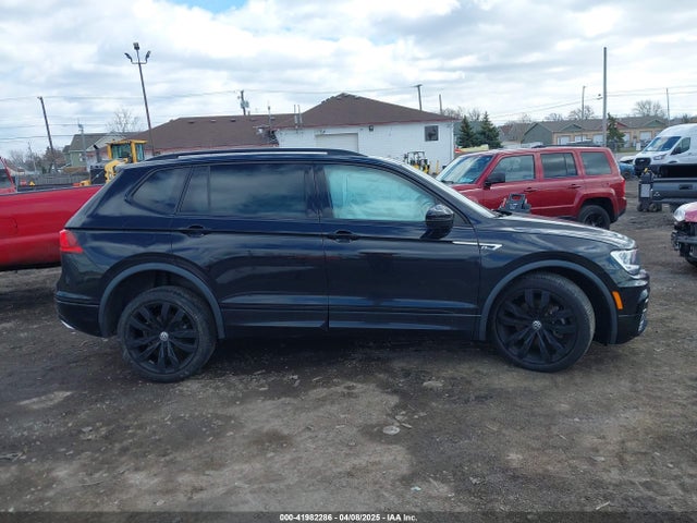 3VV2B7AX1MM101432 Volkswagen Tiguan 2.0t Se/2.0t Se R-line Black/2.0t Sel