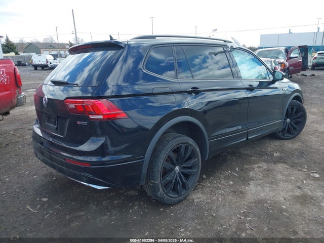 3VV2B7AX1MM101432 Volkswagen Tiguan 2.0t Se/2.0t Se R-line Black/2.0t Sel