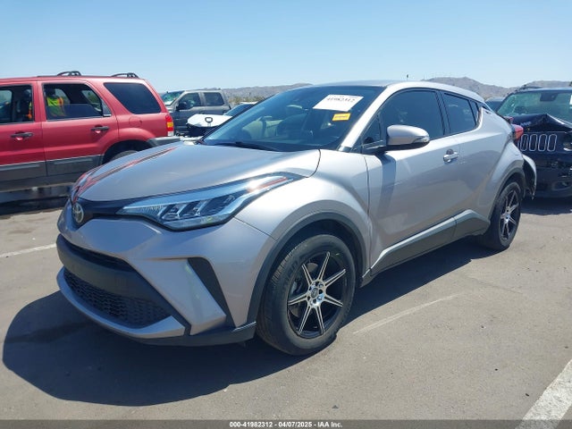 JTNKHMBX4L1088502 Toyota C-HR LE