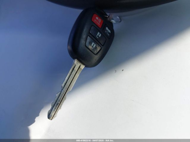 2T1BURHE3EC093093 Toyota COROLLA LE