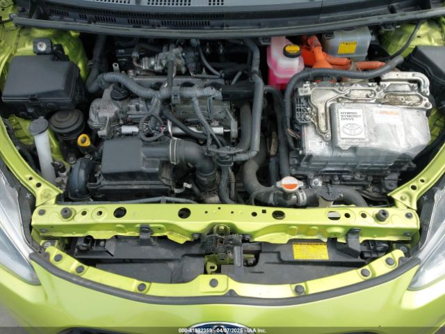 JTDKDTB39F1091097 Toyota Prius C Three