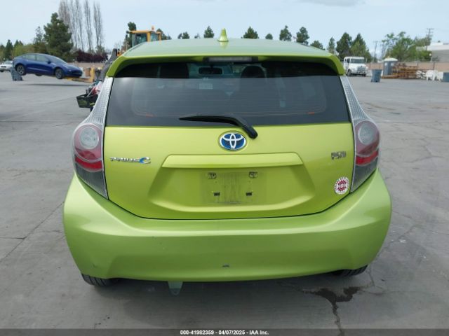 JTDKDTB39F1091097 Toyota Prius C Three