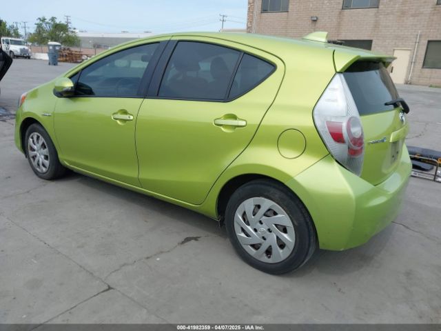 JTDKDTB39F1091097 Toyota Prius C Three