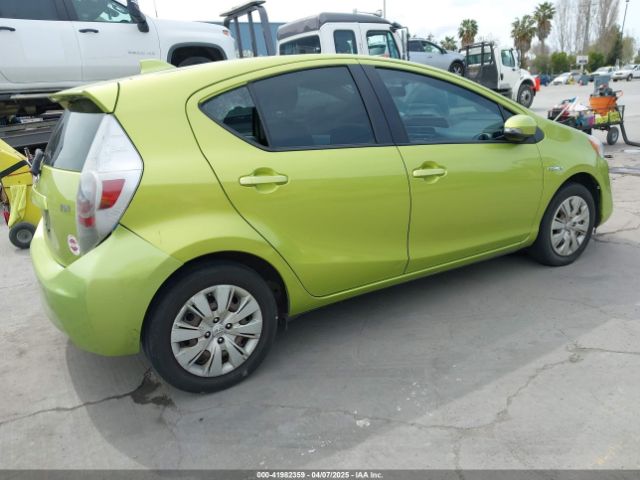 JTDKDTB39F1091097 Toyota Prius C Three