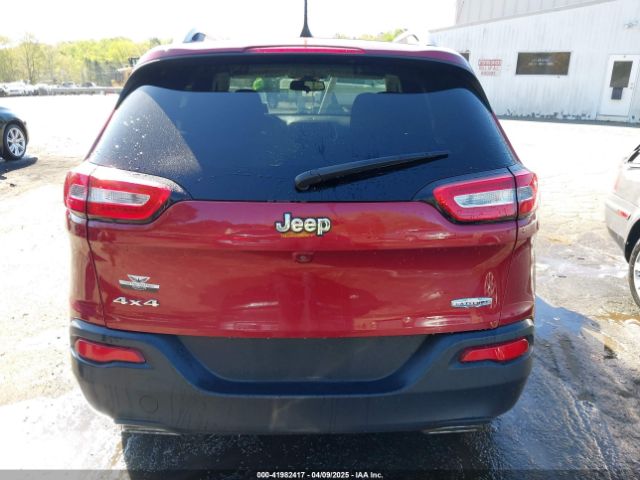 1C4PJMCS4HW563755 Jeep Cherokee Latitude 4x4