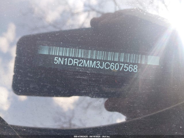 5N1DR2MM3JC607568 Nissan Pathfinder Sl