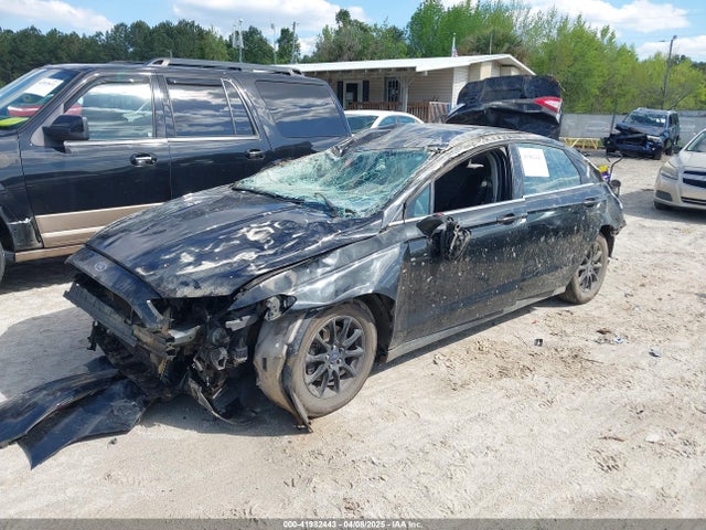 1FA6P0G7XF5109186 Ford FUSION S