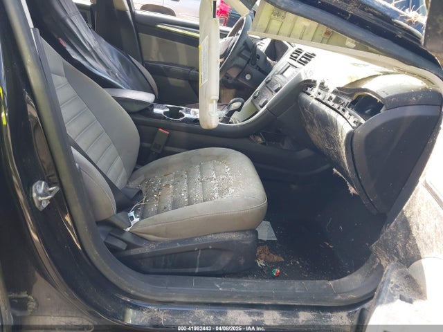 1FA6P0G7XF5109186 Ford FUSION S