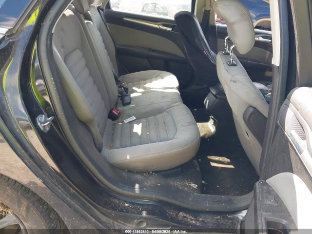 1FA6P0G7XF5109186 Ford FUSION S