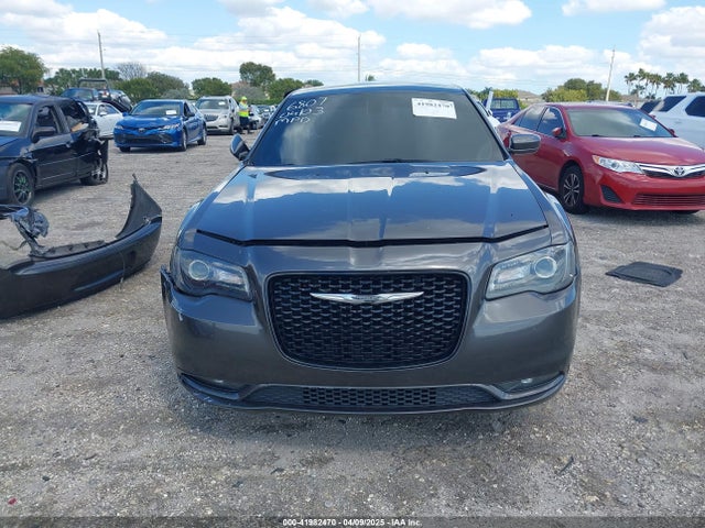 2C3CCAGGXKH686807 Chrysler 300 300s Awd