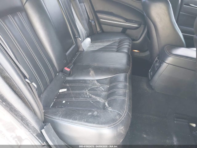 2C3CCAGGXKH686807 Chrysler 300 300s Awd