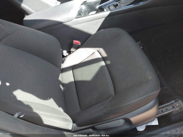 JTNKHMBX0K1023547 Toyota C-HR XLE
