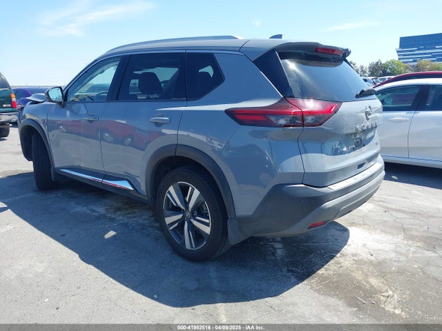 JN8AT3CA2MW019786 Nissan Rogue Sl Fwd