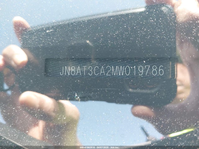JN8AT3CA2MW019786 Nissan Rogue Sl Fwd