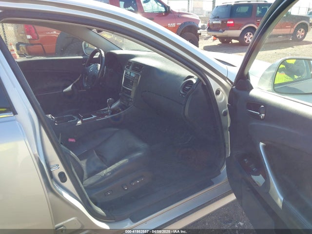 41982557 :رقم المزاد ، JTHCK262172019424 vin ، 2007 Lexus Is 250 مزاد بيع