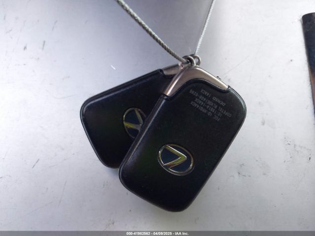 JTHKD5BH6F2223801 Lexus CT 200H