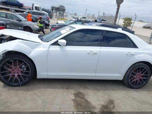 2C3CCABGXNH162827 Chrysler 300 S