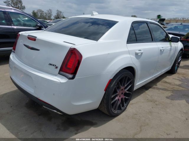 2022 CHRYSLER 300 2C3CCABGXNH162827 Photo 3