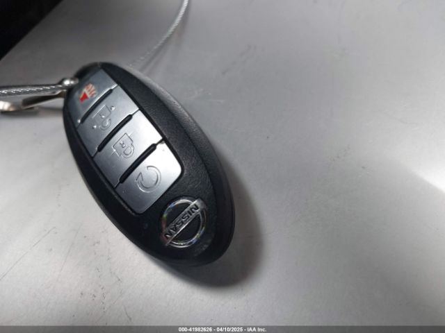 5N1DR2MM6KC632482 Nissan Pathfinder Sv