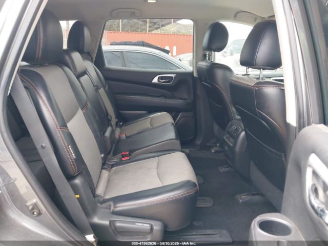 5N1DR2MM6KC632482 Nissan Pathfinder Sv
