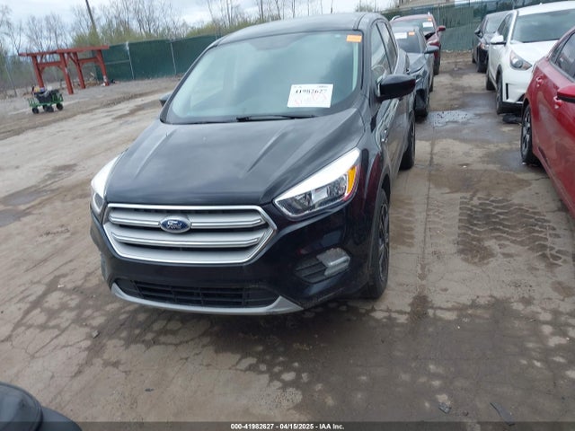 1FMCU9GD1KUA45891 Ford ESCAPE SE